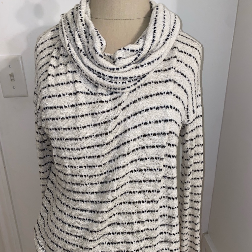 Knit turtleneck